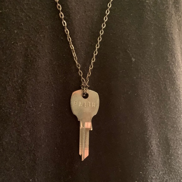 NWOT Altar’d state Faith is the Key necklace - Picture 3 of 5